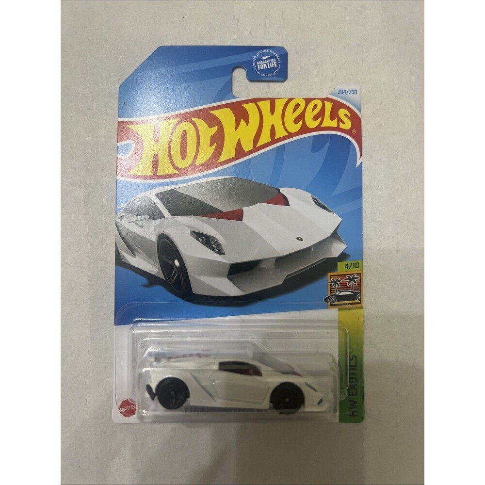 Hot Wheels Lamborghini Sesto Elemento White #204 Mainline 2024